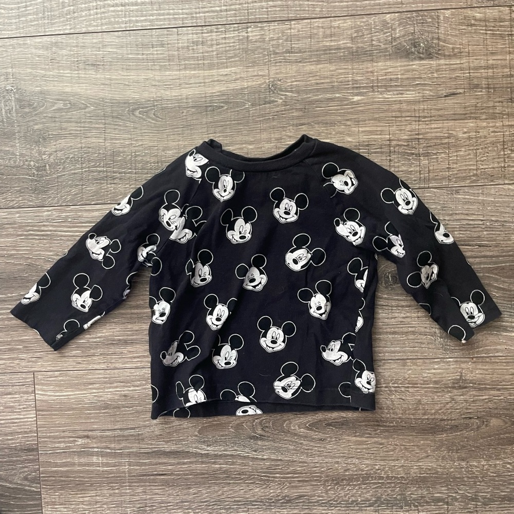 H&M Disney Mickey shirt